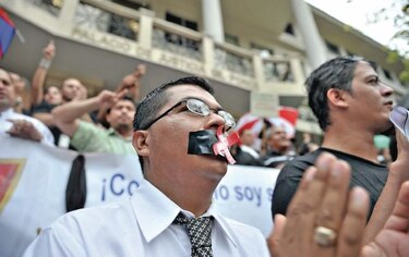 Los periodistas panameños afrontan presiones políticas, advierte Reporteros Sin Fronteras