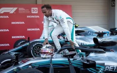 Hamilton está cerca  de igualar los cinco títulos del argentino Fangio