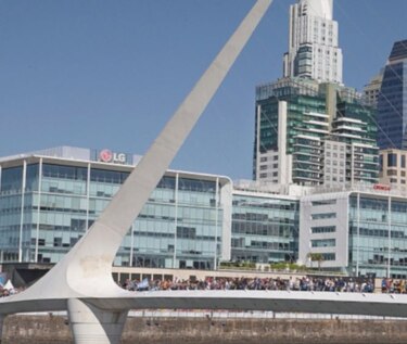 Misión del FMI viajará a Argentina para revisar plan