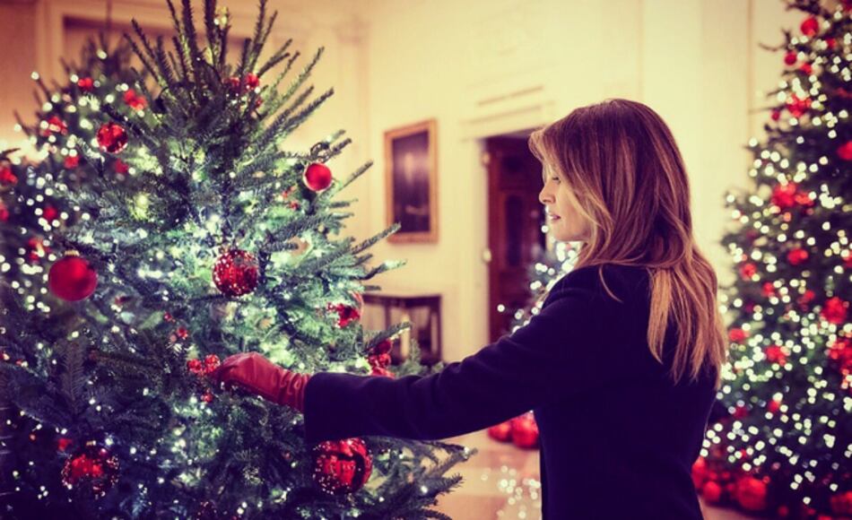 Melania Trump presenta las decoraciones navideñas de la Casa Blanca