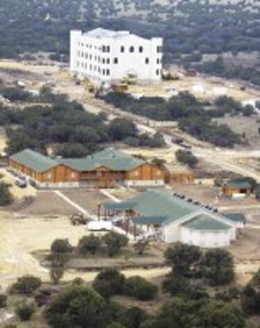 Liberan a 130 niños de secta fundamentalista mormona