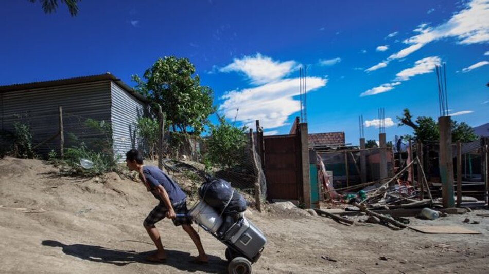 Presidente de Colombia viaja a la frontera con Venezuela en medio de tensión