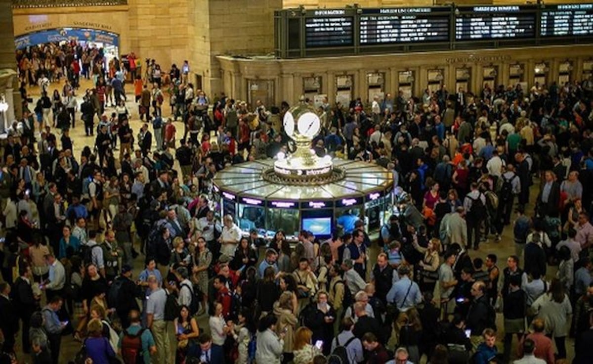 Imágenes publicadas en las redes sociales muestran los vestíbulos de la Terminal Grand Central atestado