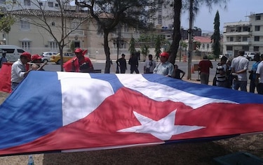 Miembros de varios países se manifiestan a favor del pueblo cubano