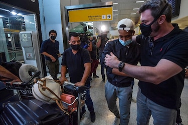 Con ‘imágenes de terror’ futbolistas brasileños vuelven a casa tras dejar suelo ucraniano