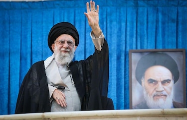 Irán elige a Mojtaba Jamenei como nuevo líder supremo: quién es el misterioso hijo del fallecido ayatolá Alí Jamenei