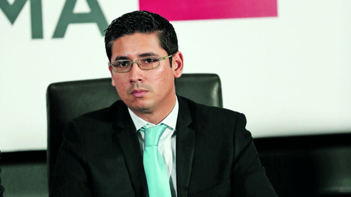 Los ingenieros Luis Carlos Díaz (izquierda) y Liliana Aguirre (derecha).
