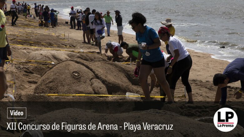 Concurso de figuras de arena tomó la playa de Veracruz