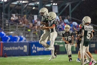 Raiders, Eagles, Dragons, Kolts y Lions brillan en la Kiwanis Football League