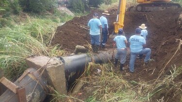 Por quinto día el Idaan continúa trabajos de reparación de tubería