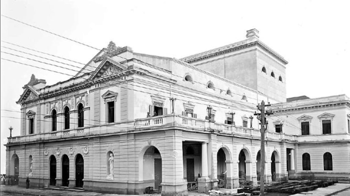 La estructura recién construida en el año 1908. Foto de Carlos Endara