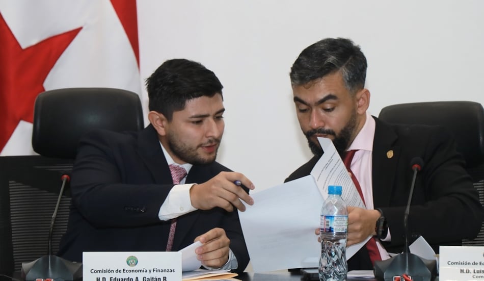 ¿Se acerca el fin del cobro de estacionamientos en instituciones públicas? Diputados aprueban proyecto