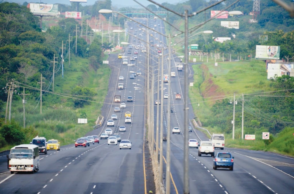 $382 millones y una concesión por 21 años para ampliar y mantener las vías del Centenario y la Autopista Panamá–La Chorrera