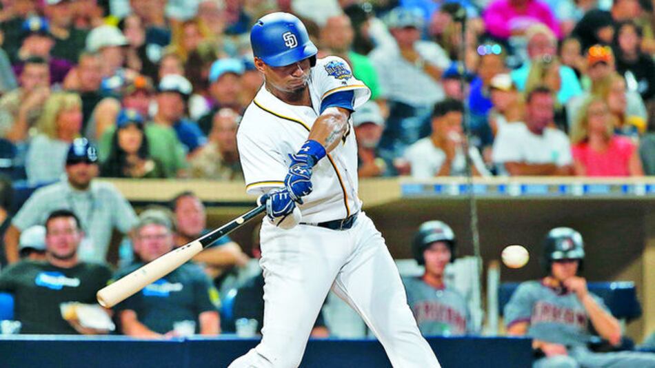 Bethancourt firma con Milwaukee como receptor