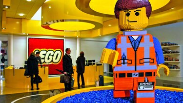 Lego anuncia fuerte reducción de empleos