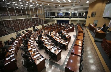Proponen ley que garantiza nombramiento de mujeres en juntas directivas estatales