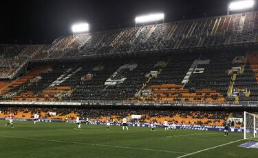 Fallece un aficionado que necesitó recibir atención médica antes de un partido de la Liga Española