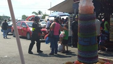 Policía de Costa Rica endurece medidas en zona fronteriza por ola de migrantes