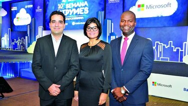 Exponen paradigmas de los empresarios PYME