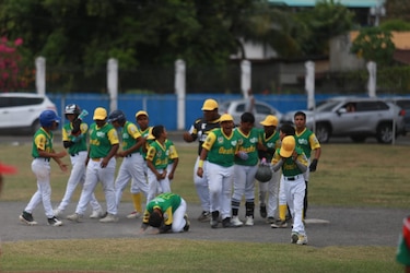 Panamá Oeste deja tendido a Chiriquí y está a un paso de Williamsport