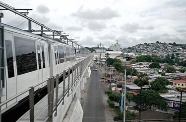Metro adjudica contrato para labores de aseo de la línea 2