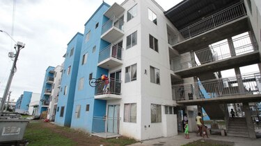 Reparan apartamentos en Curundú