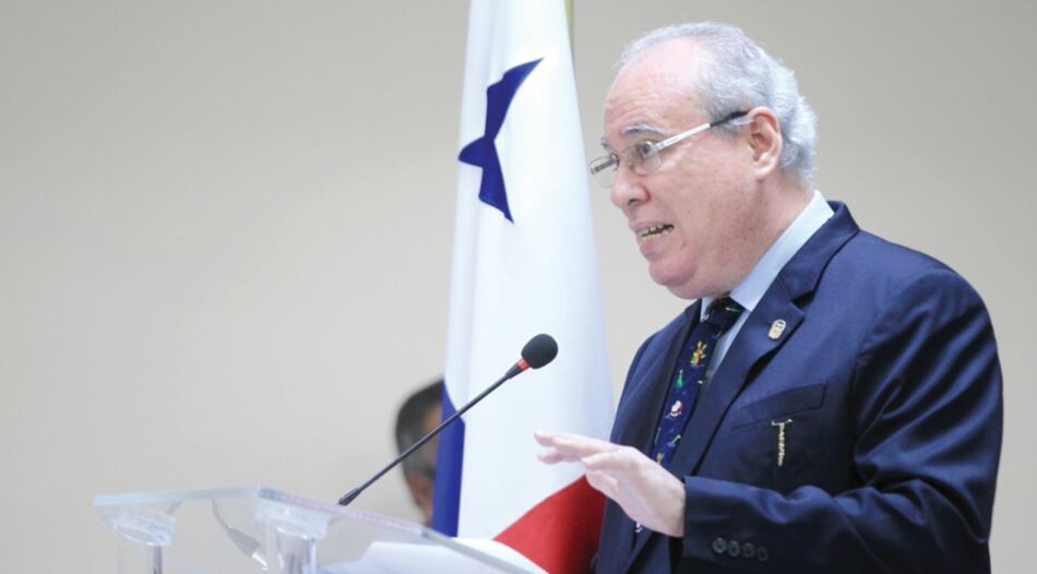 95 personas interesadas en reemplazar a Ayú en la Corte