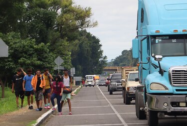 México afirma que logró ‘ordenar bastante’ la frontera con Estados Unidos
