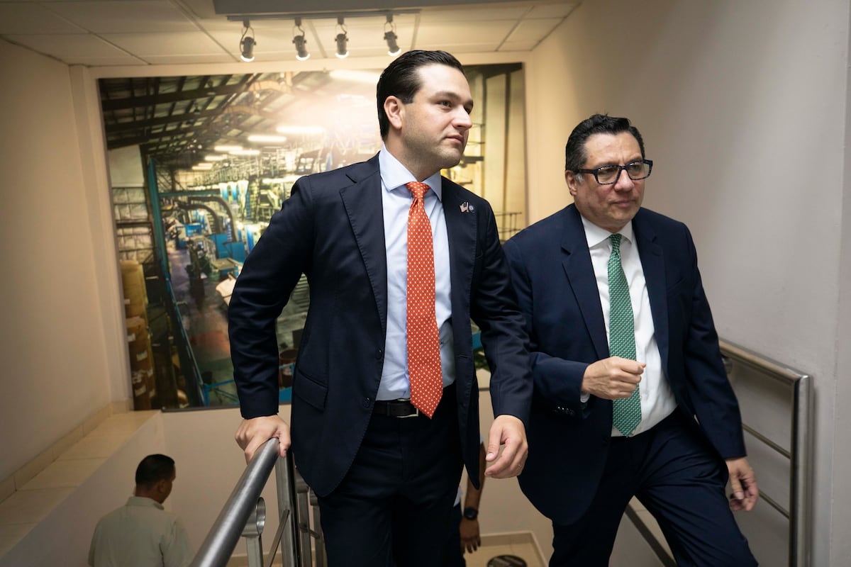 Embajador de Estados Unidos en Panamá visita La Prensa