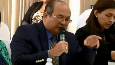 Magistrado juez y forenses acudieron al hospital para conocer el estado de Martinelli