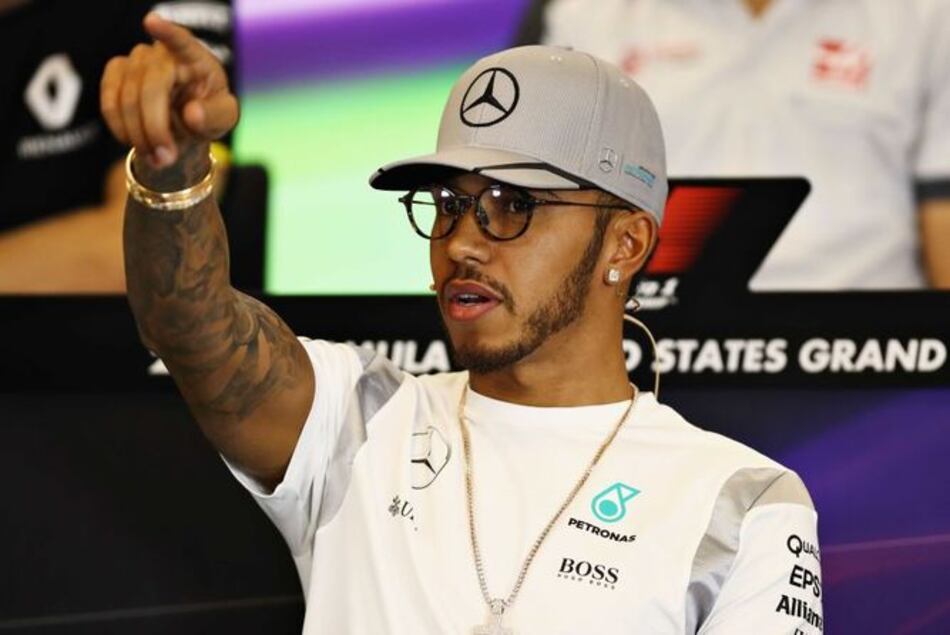 Lewis Hamilton gana GP de Estados Unidos y sigue peleando por el título