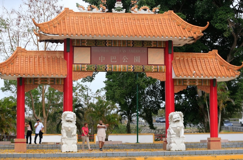 Gobierno de Panamá ordena la inmediata restauración del monumento chino en el mismo sitio, en el Mirador del Puente de las Américas