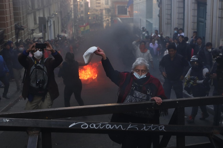 Gobierno de Bolivia dice que militar que comandó alzamiento tenía listo su discurso presidencial