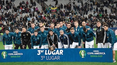 Argentina cierra con un tercer lugar en un partido muy áspero