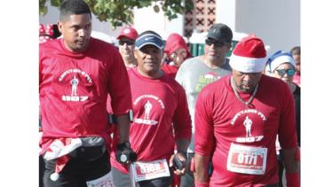 Nutrida concurrencia en Santas Race