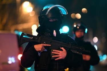 Francia investiga como acto terrorista el ataque de un joven que mató a un turista en París