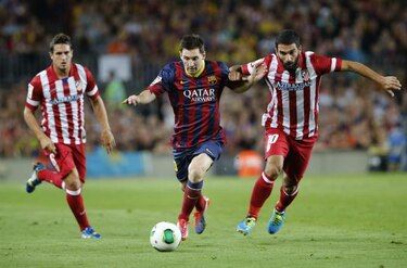 Messi presenta nuevas molestias, no entrena y es duda ante Valencia