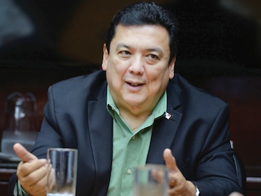 Procurador Ulloa pide a fiscales flexibilizar medidas cautelares