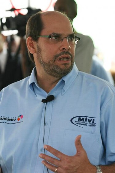 José Domingo Arias anuncia que aspirará a la candidatura de CD