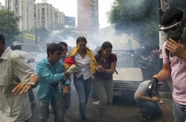 Machado no logra llegar al Parlamento, pero seguirá su lucha en las calles