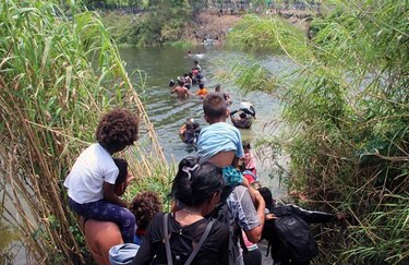 La norma que permitía la expulsión en caliente de migrantes en Estados Unidos llega a su fin
