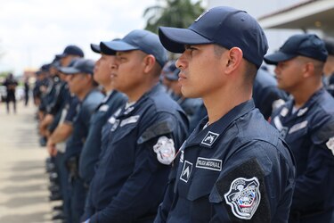 Policía realiza 899 ascensos a los rangos de mayor, capitán y tenientes