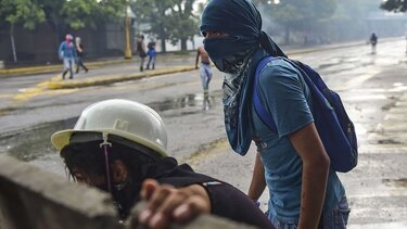 Oposición venezolana llama a arreciar protestas contra la constituyente