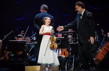 Una ópera de una niña de 11 años entusiasma en Viena