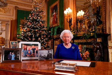 Reina Isabel II admite haber tenido un año ‘movido’ en su mensaje de Navidad