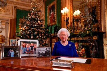 Reina Isabel II admite haber tenido un año ‘movido’ en su mensaje de Navidad