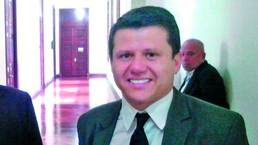 Capturan a influyente senador en Colombia