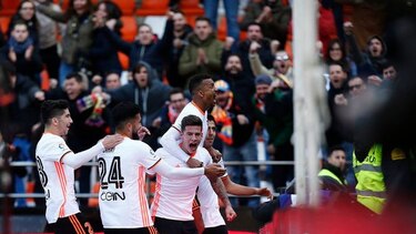 El Valencia vuelve a sonreír ante el Espanyol