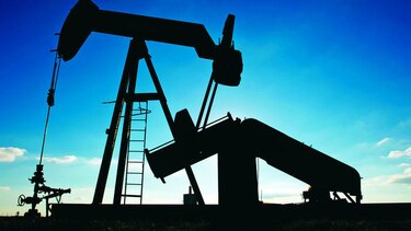 Petróleo sube tras mejor expectativa económica