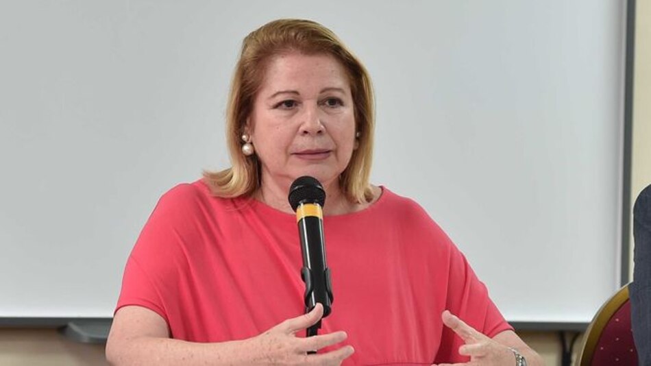 Ana Elena Porras desiste de aspiración presidencial por la vía independiente